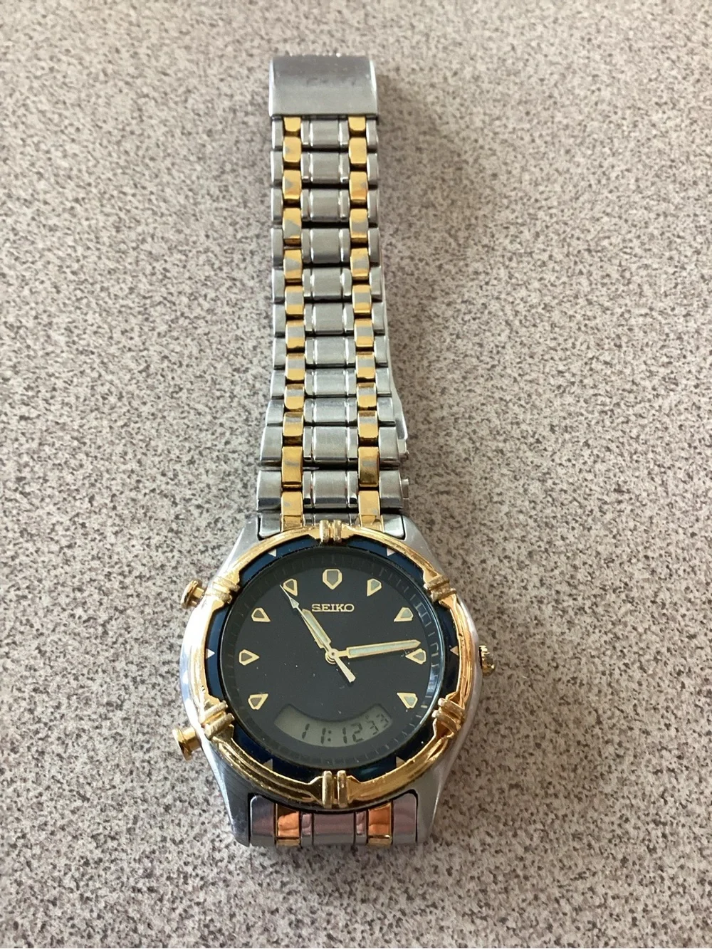 Men’s Vintage Seiko H801-6088 Wristwatch